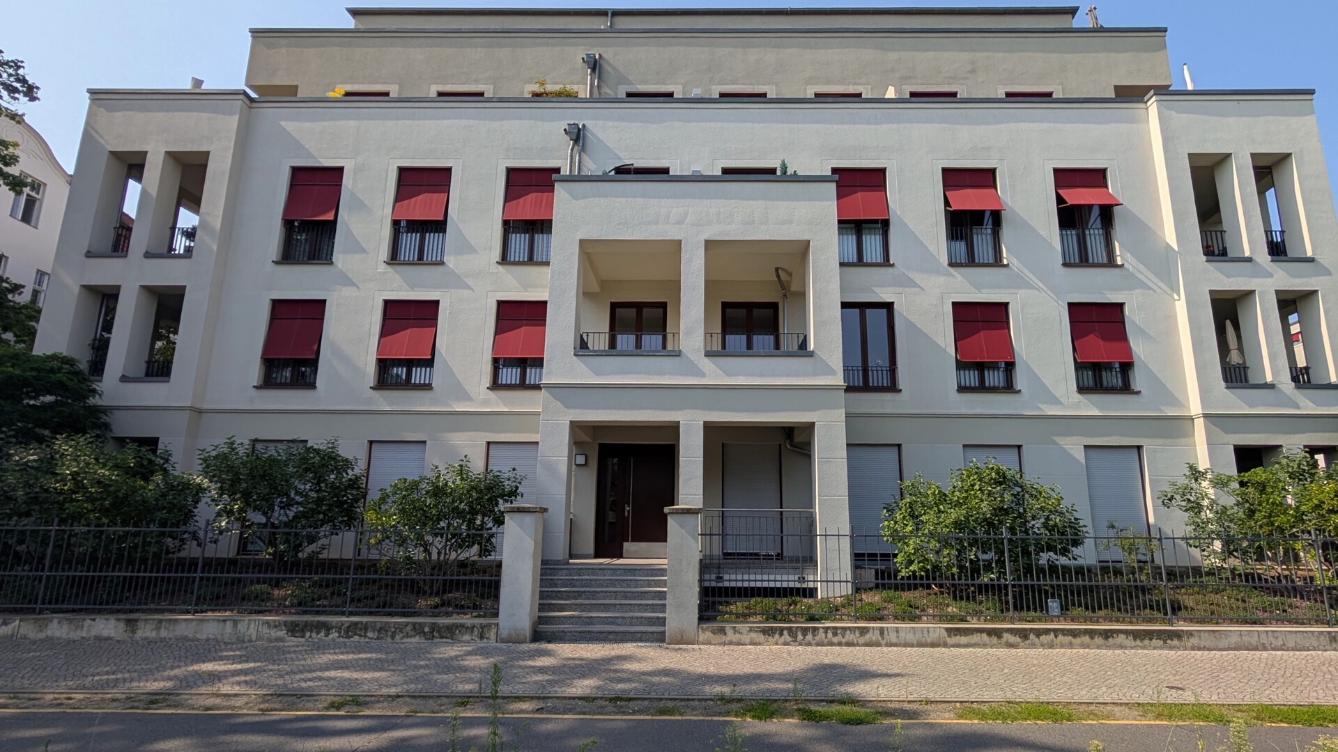 Großzügige 2-Zimmer Wohnung mit Garten