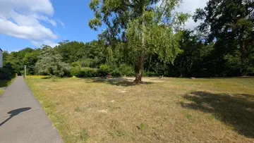 Garten mit Sandkasten