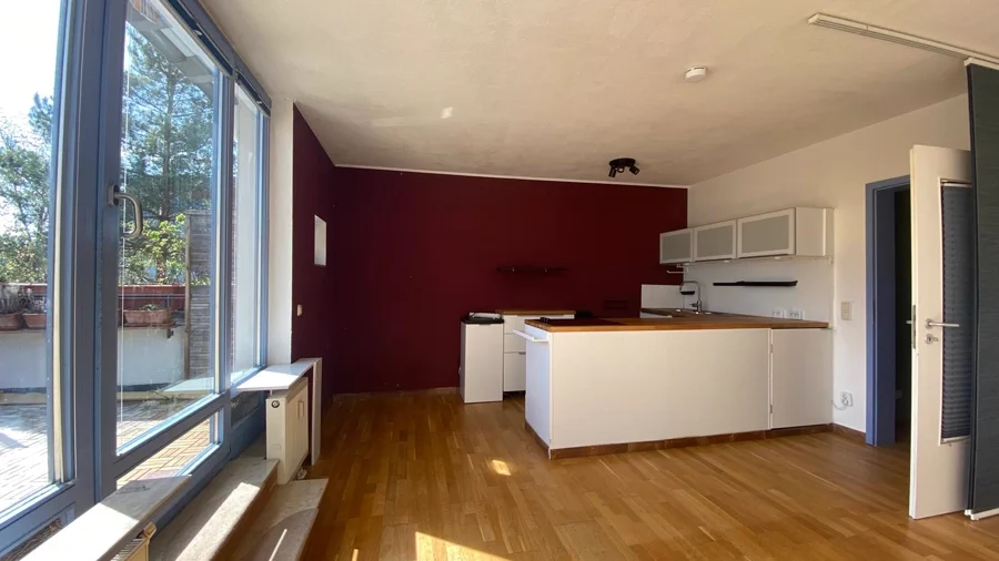 Ruhige 1,5 Zimmer mit großer Dachterrasse