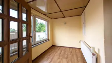 Veranda und Eingang EG