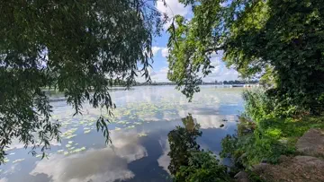 Tiefer See am Uferweg
