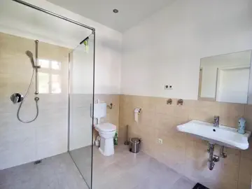 Bad Einliegerwohnung